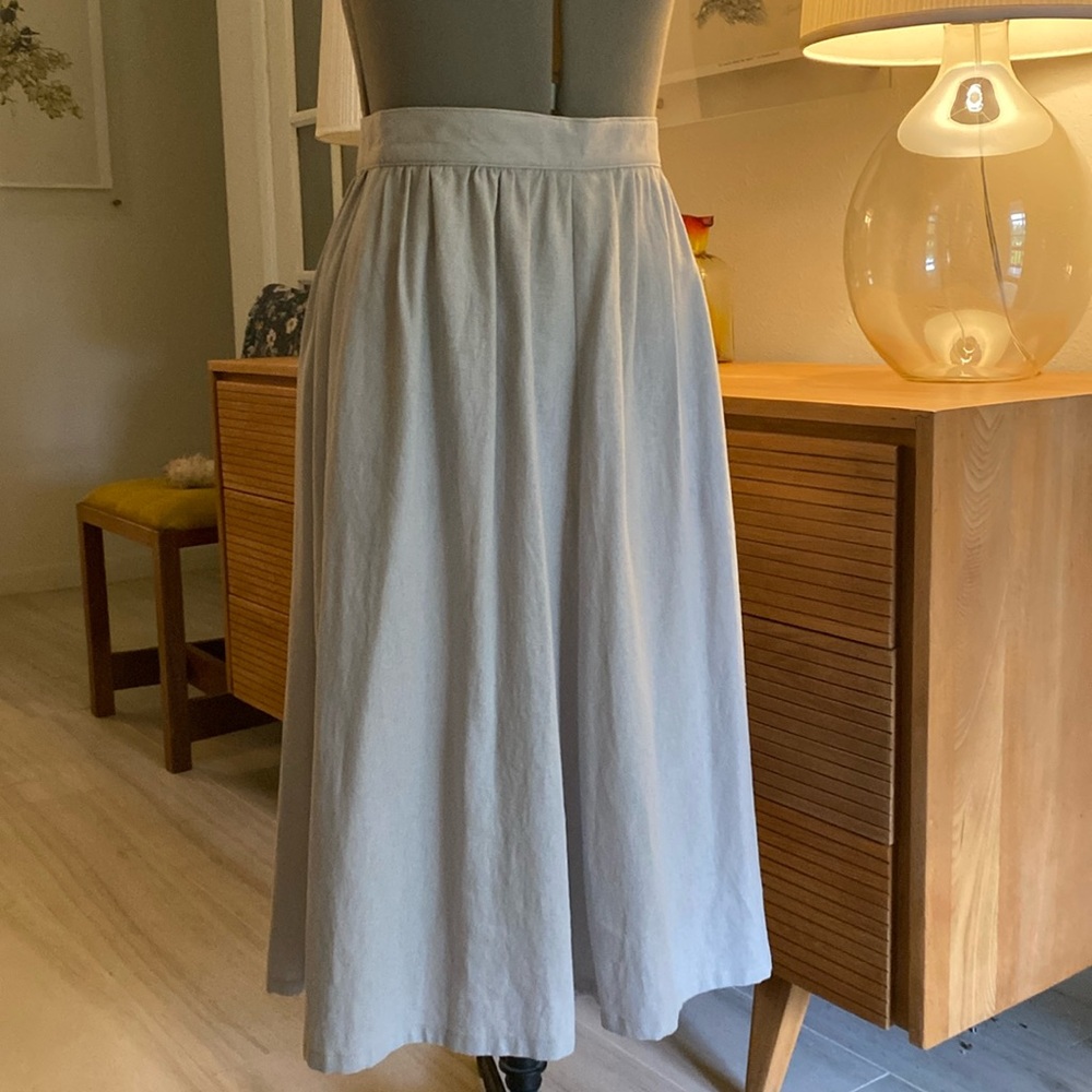 Pale gray linen blend skirt